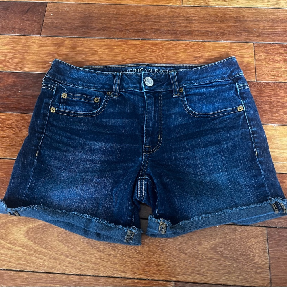 American Eagle Boy Midi Shorts Sz 2